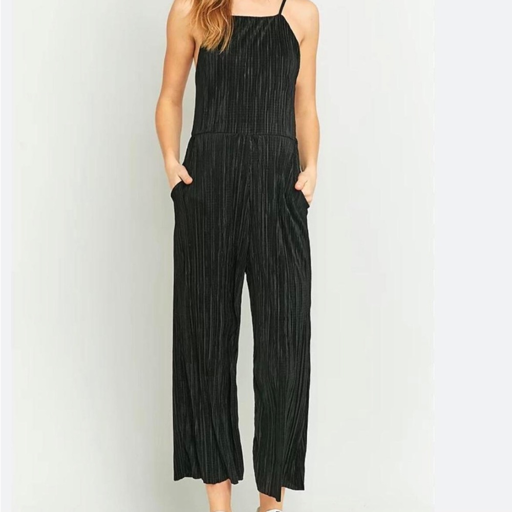 PrettyLittleThing | Pleated Tie Back Jumpsuit